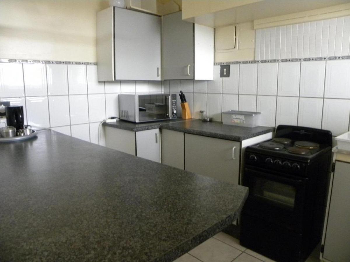 Afsaal Holiday Letting Apartamento Amanzimtoti Exterior foto